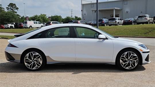 2025 Hyundai IONIQ 6 - Images - 4
