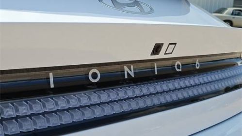 2025 Hyundai IONIQ 6 - Images - 8