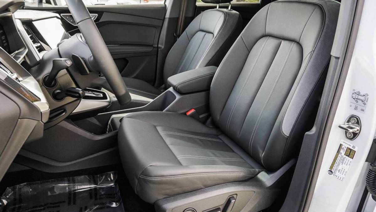 2024 Audi Q4 e-tron - Images - 9