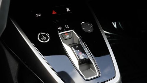 2024 Audi Q4 e-tron - Images - 14