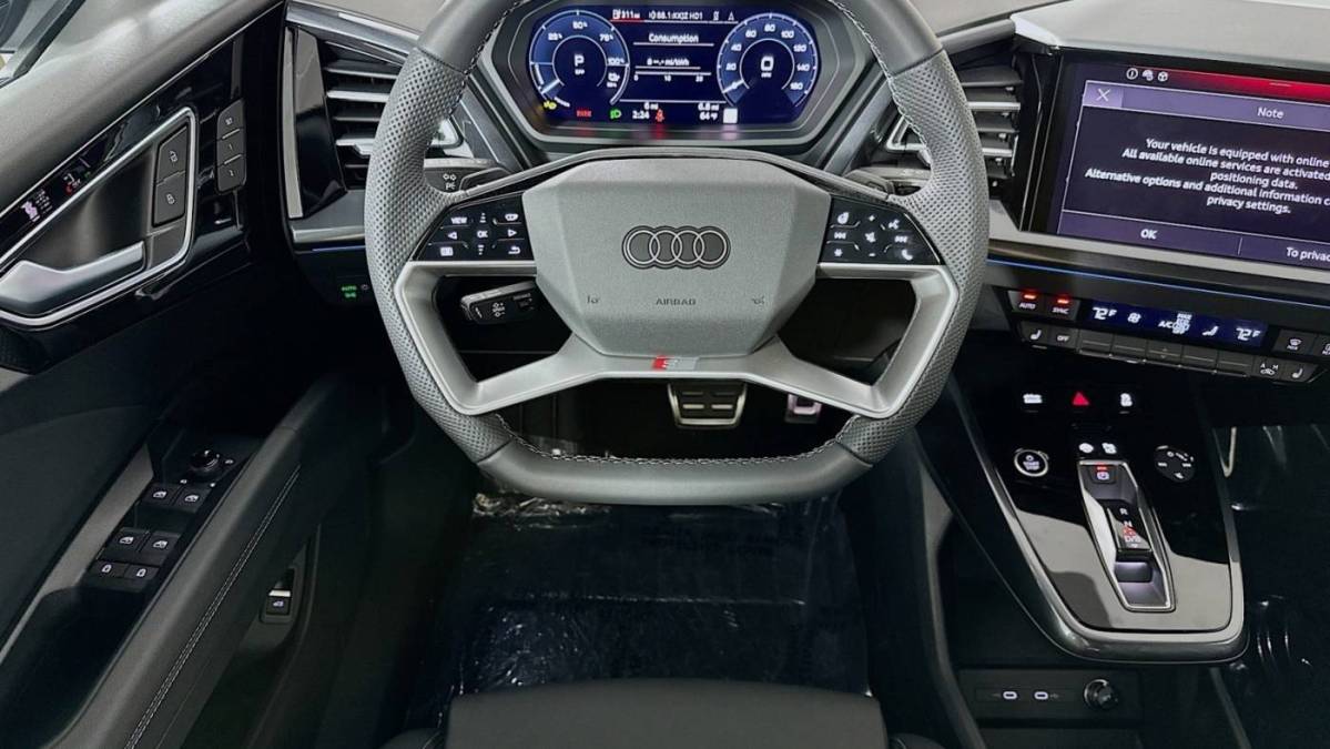 2025 Audi Q4 e-tron - Images - 4