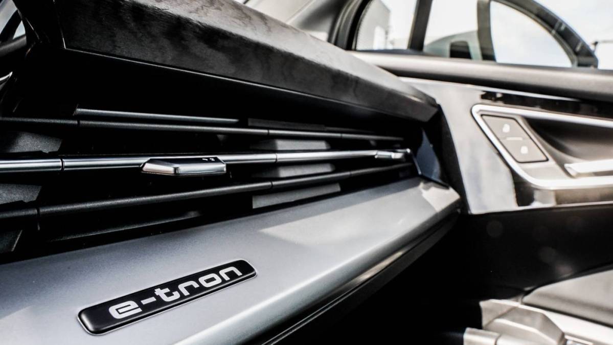 2024 Audi Q4 e-tron - Images - 19