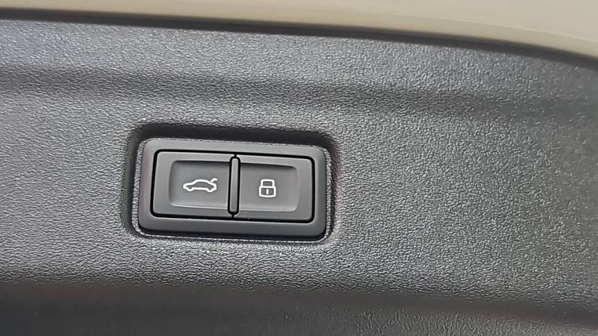 2025 Audi Q6 e-tron - Images - 13