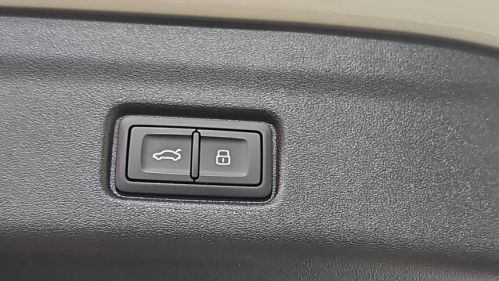 2025 Audi Q6 e-tron - Images - 13