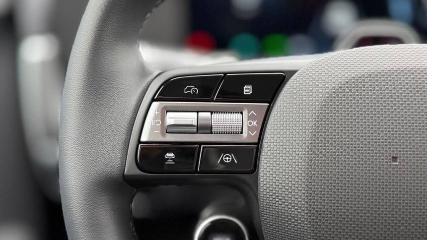 2025 Hyundai IONIQ 5 - Images - 9