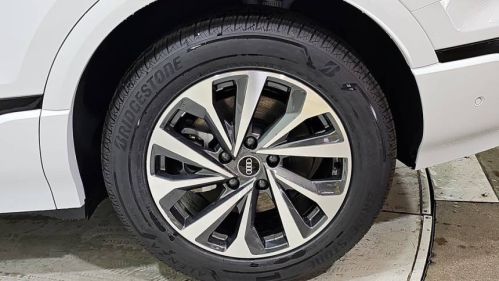 2025 Audi Q6 e-tron - Images - 34