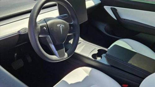 2022 Tesla Model Y - Images - 10
