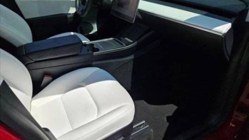2022 Tesla Model Y - Images - 19