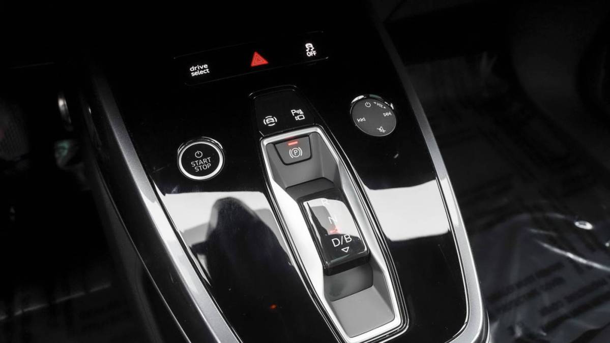 2024 Audi Q4 e-tron - Images - 14