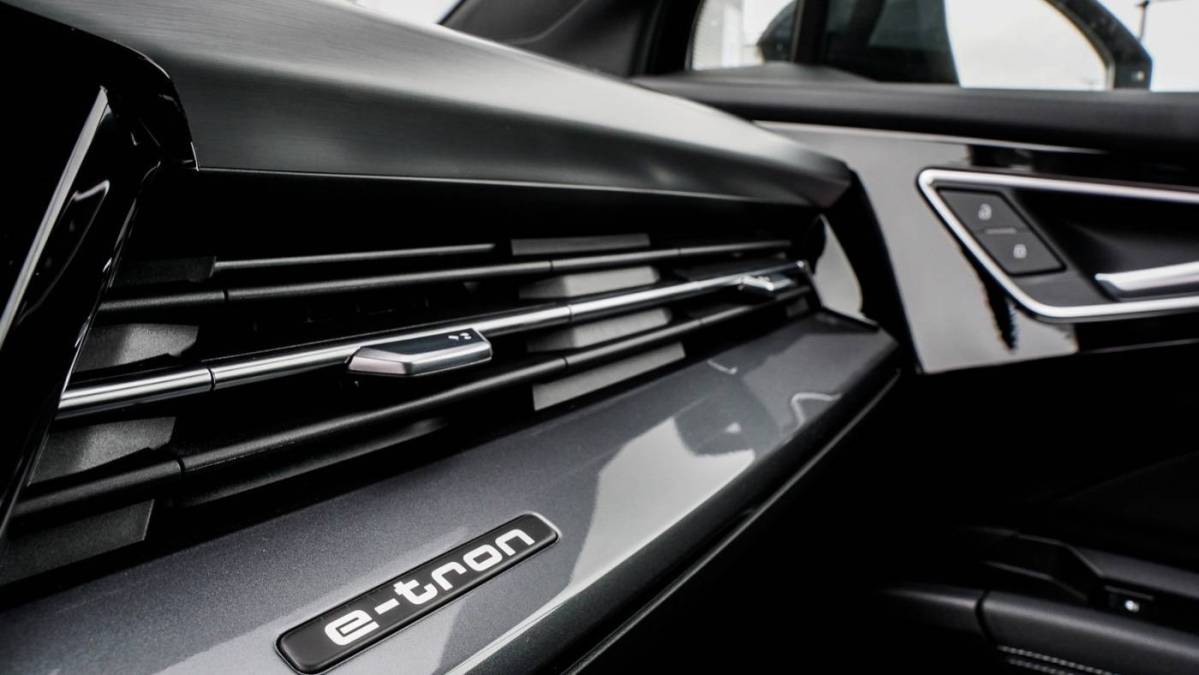 2024 Audi Q4 e-tron - Images - 18