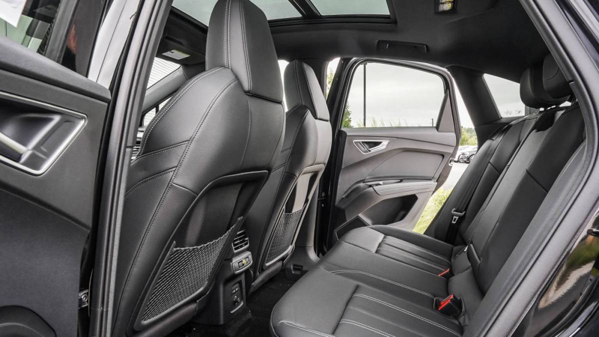 2024 Audi Q4 e-tron - Images - 20