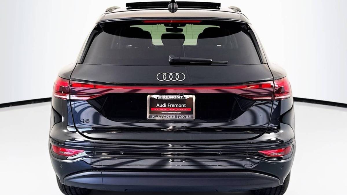 2025 Audi Q6 e-tron - Images - 6