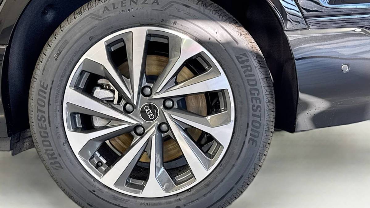 2025 Audi Q6 e-tron - Images - 10