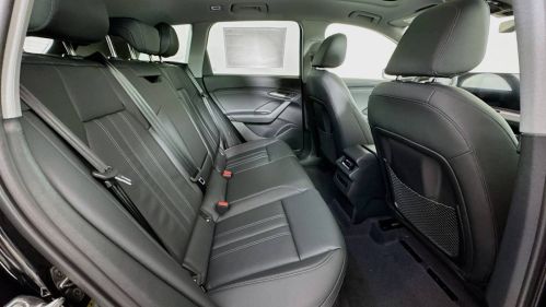2025 Audi Q6 e-tron - Images - 27