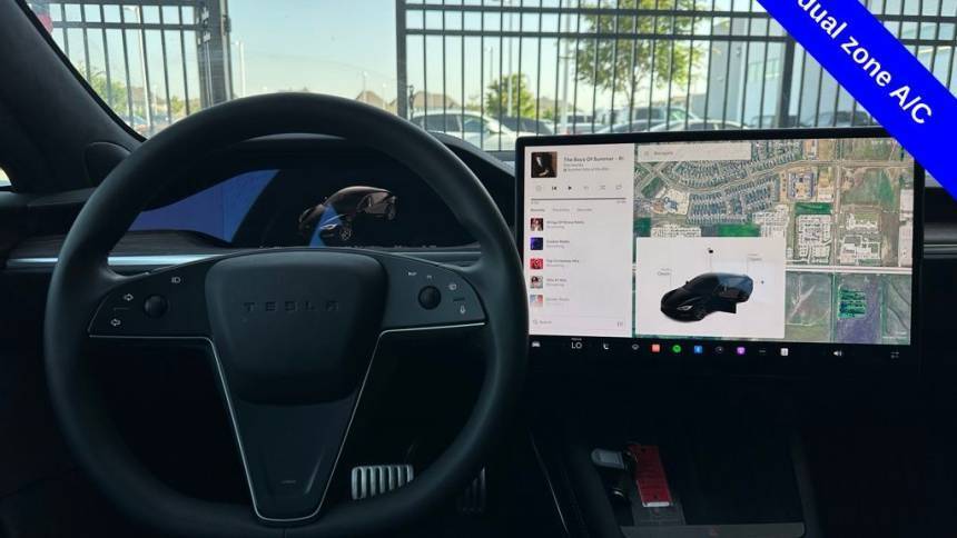 2023 Tesla Model S - Images - 7