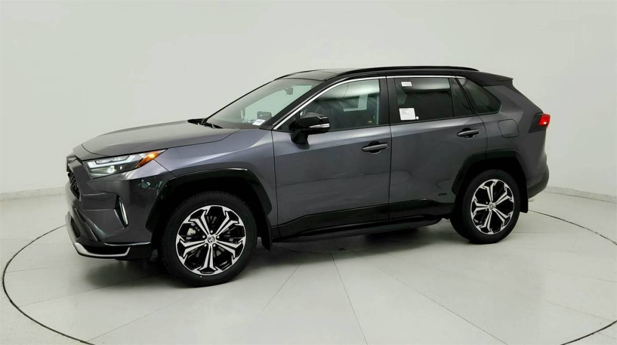 2025 Toyota RAV4 Plug-In Hybrid - Images - 3