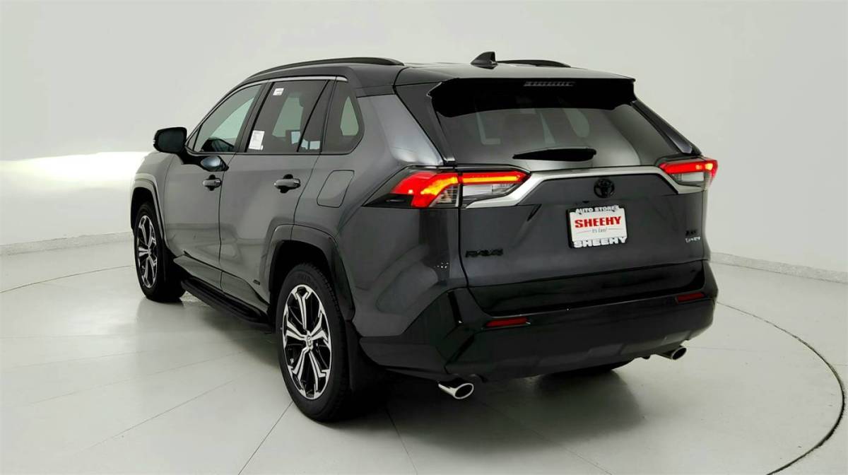 2025 Toyota RAV4 Plug-In Hybrid - Images - 5