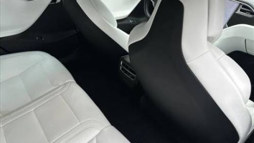 2017 Tesla Model S - Images - 21