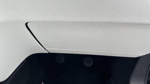 2017 Tesla Model S - Images - 25