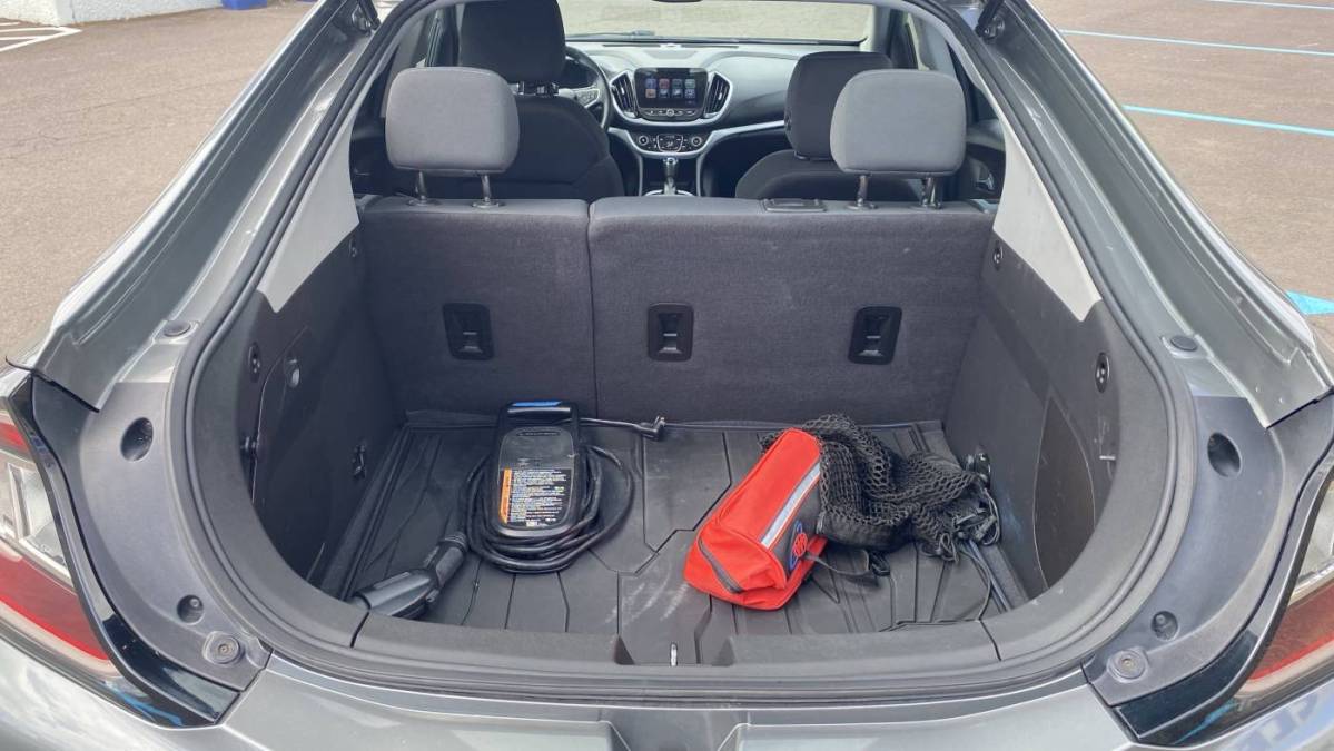 2017 Chevrolet VOLT - Images - 5