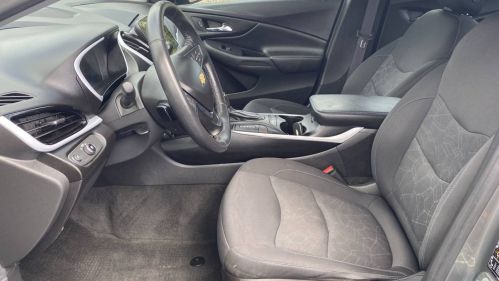 2017 Chevrolet VOLT - Images - 11