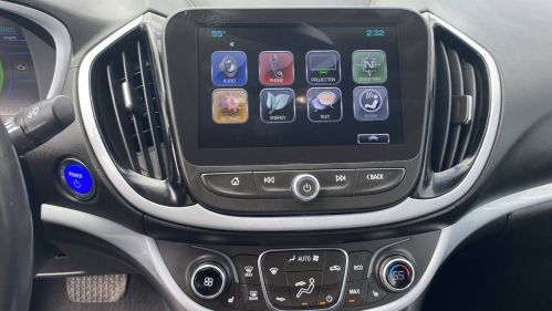 2017 Chevrolet VOLT - Images - 21