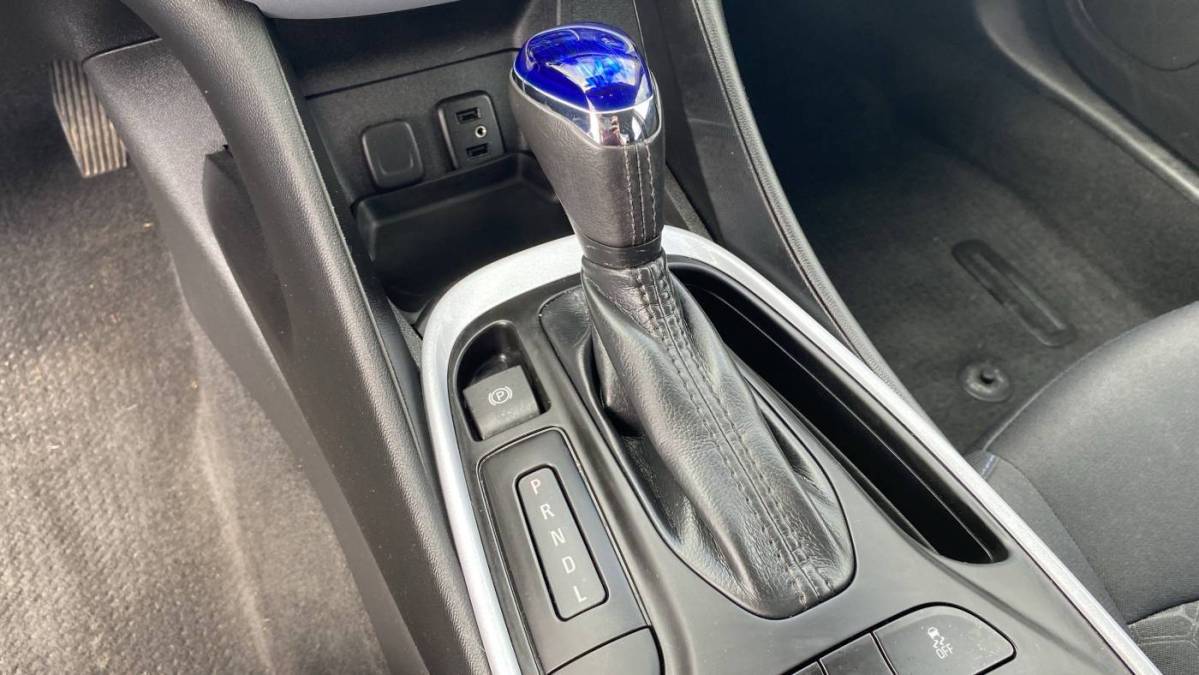 2017 Chevrolet VOLT - Images - 23