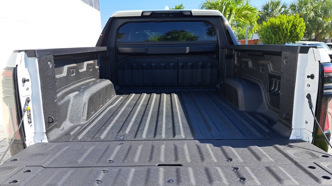 2025 GMC Sierra EV 1GT10MEDXSU411909