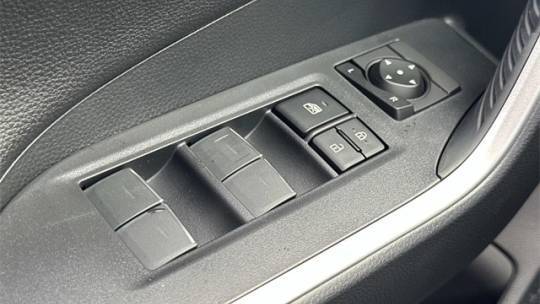 2025 Toyota RAV4 Plug-In Hybrid - Images - 8