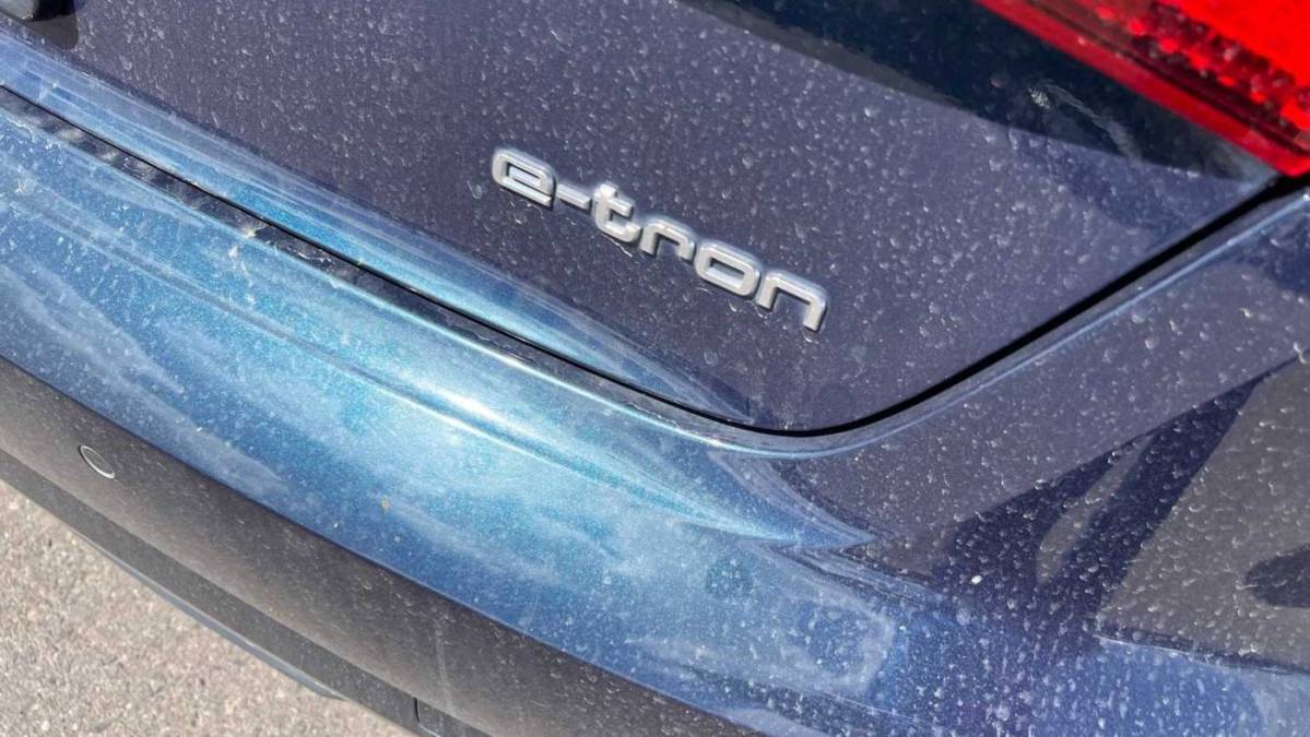 2017 Audi A3 Sportback e-tron - Images - 7
