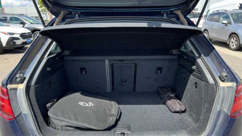 2017 Audi A3 Sportback e-tron - Images - 8