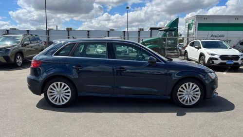 2017 Audi A3 Sportback e-tron - Images - 10
