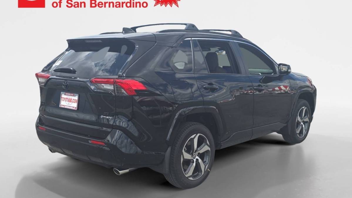 2025 Toyota RAV4 Plug-In Hybrid - Images - 5