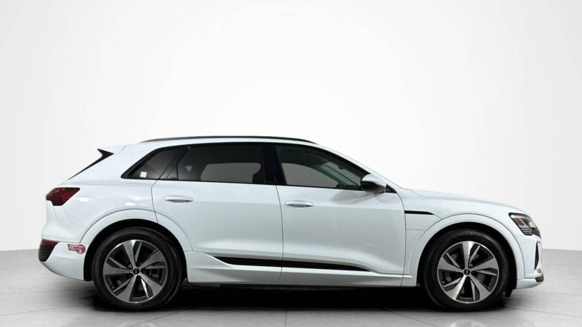 2024 Audi Q8 e-tron - Images - 6