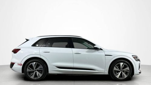 2024 Audi Q8 e-tron - Images - 6