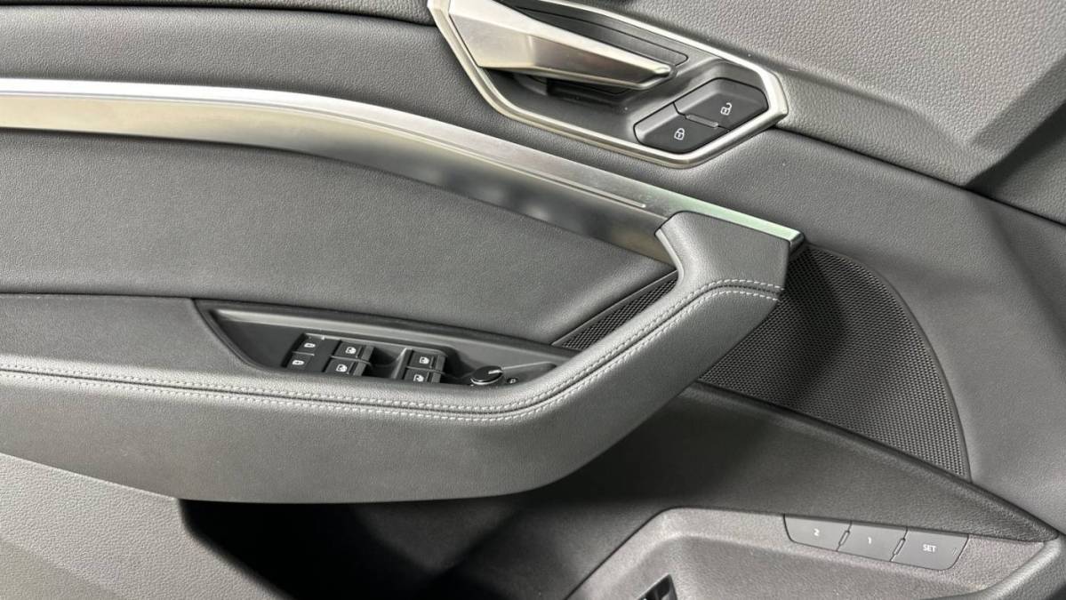 2024 Audi Q8 e-tron - Images - 9