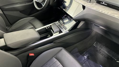 2024 Audi Q8 e-tron - Images - 14