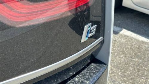2020 BMW i3 - Images - 9