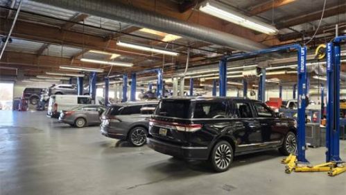 2018 Ford Fusion Energi - Images - 20