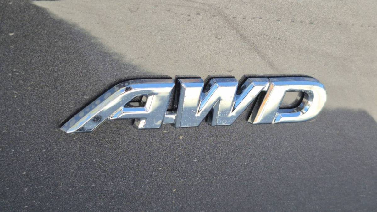 2025 Toyota RAV4 Plug-In Hybrid - Images - 13