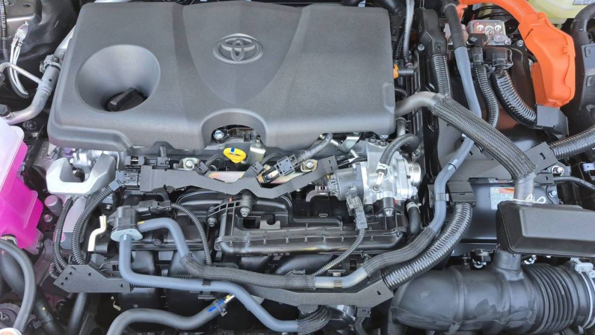 2025 Toyota RAV4 Plug-In Hybrid - Images - 15