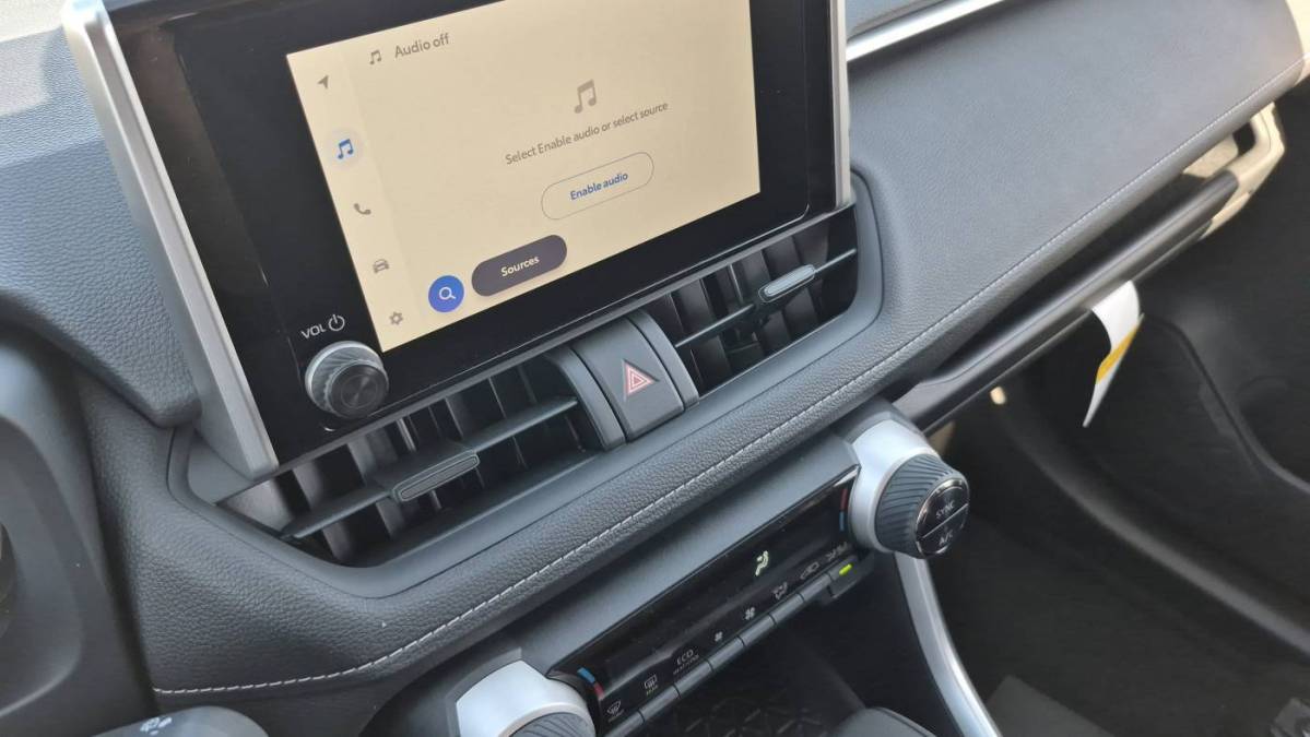 2025 Toyota RAV4 Plug-In Hybrid - Images - 17