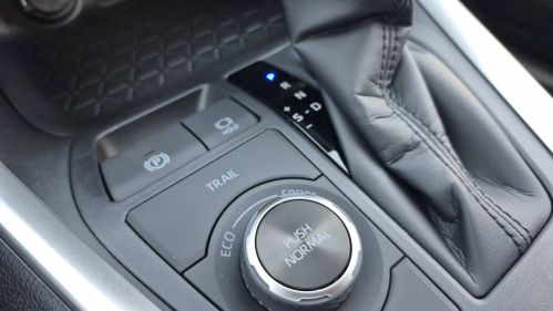 2025 Toyota RAV4 Plug-In Hybrid - Images - 19