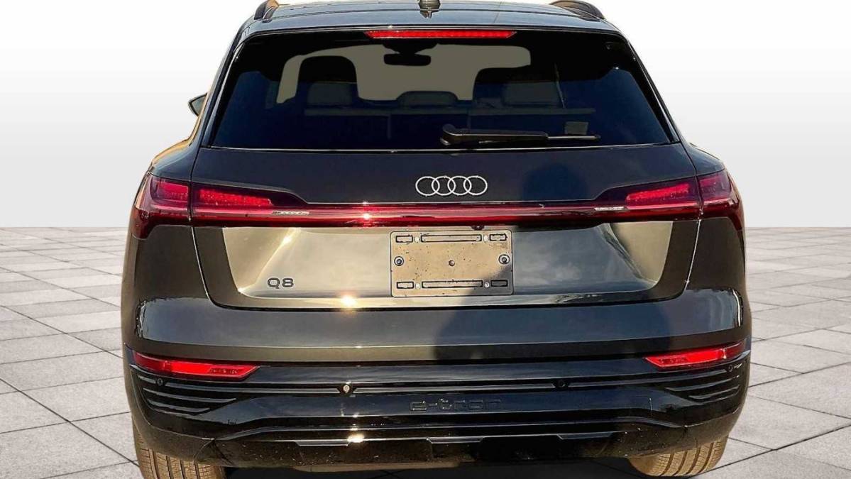 2024 Audi Q8 e-tron - Images - 6
