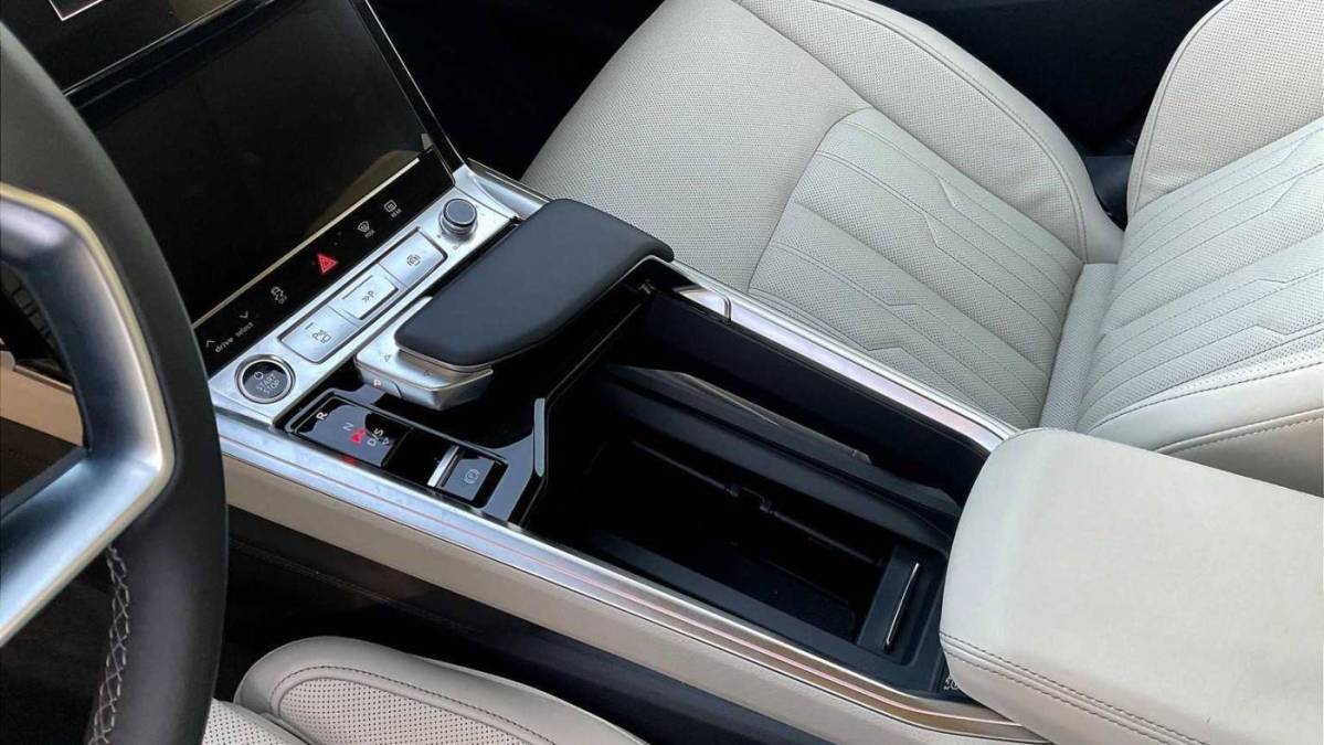 2024 Audi Q8 e-tron - Images - 10