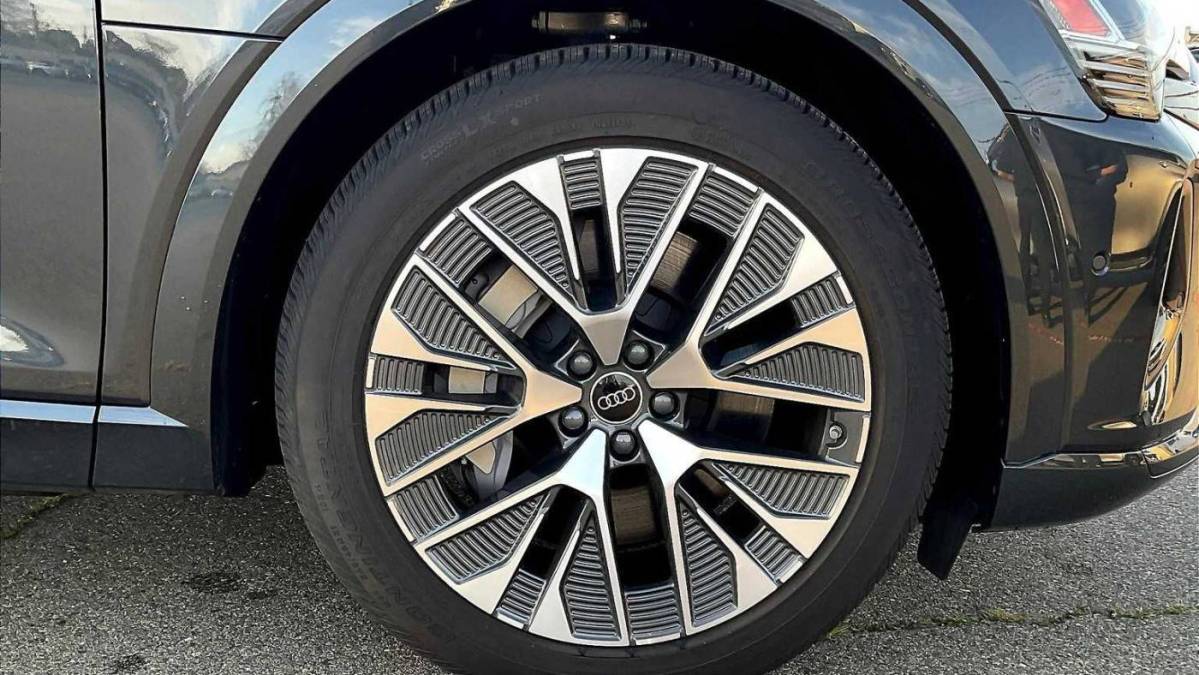 2024 Audi Q8 e-tron - Images - 13