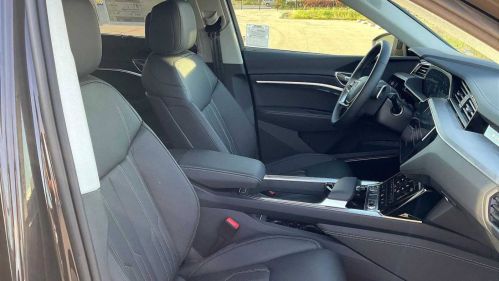 2024 Audi Q8 e-tron - Images - 22