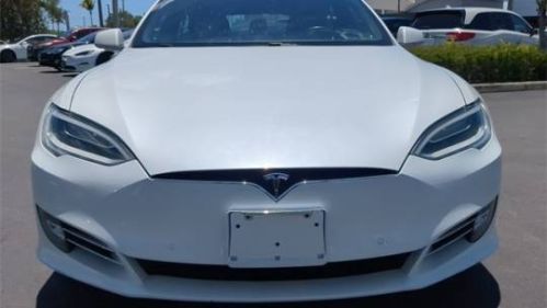 2020 Tesla Model S - Images - 3