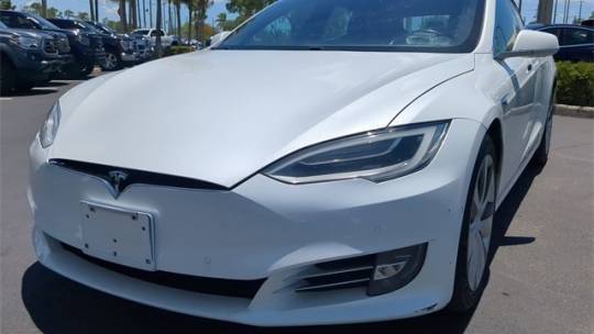 2020 Tesla Model S - Images - 9