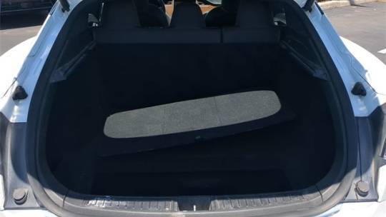 2020 Tesla Model S - Images - 13